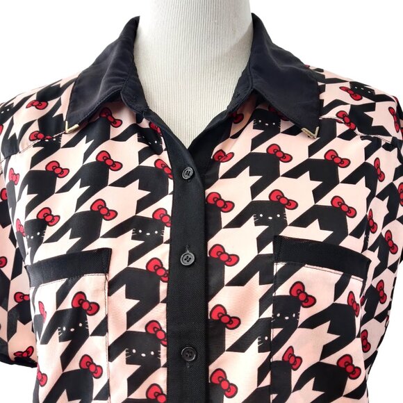 Hello Kitty Sanrio Size XL Pink Black Semi Sheer Back S/S Button Up Blouse Top - Picture 4 of 10